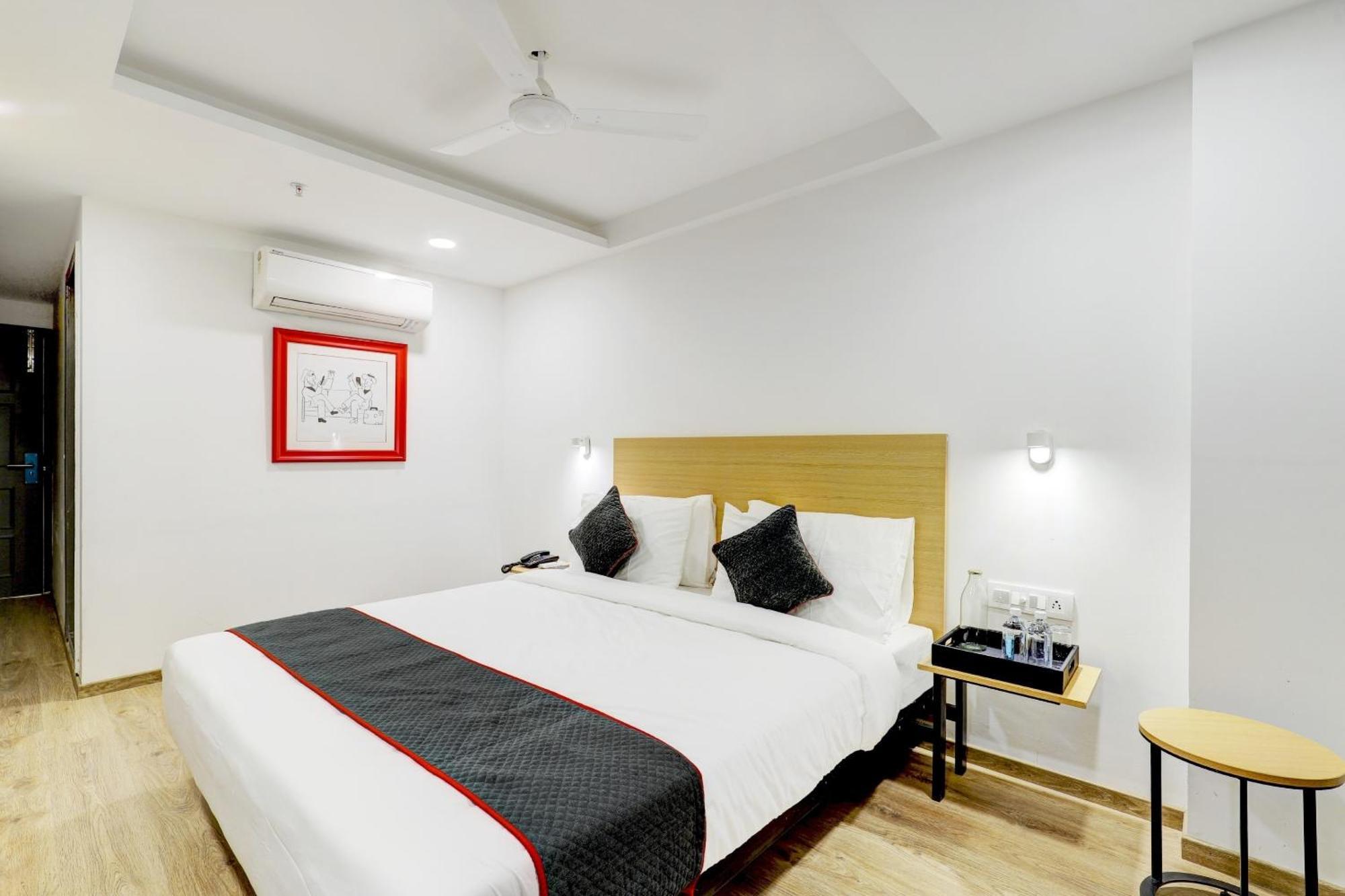 Hotel Super Townhouse Rajyash Rise Sarkhej Exteriér fotografie