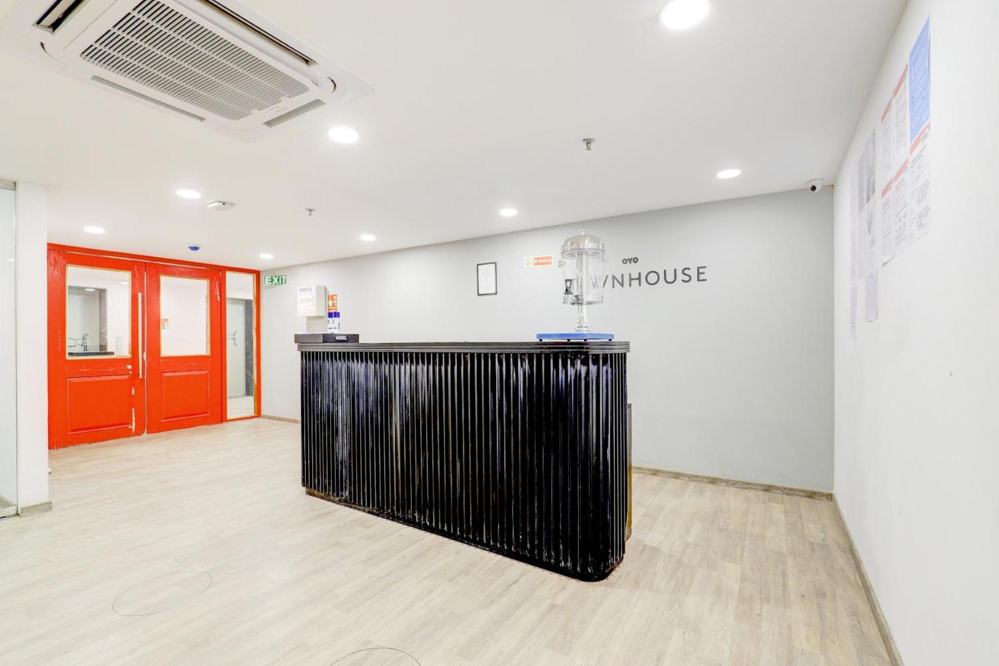 Hotel Super Townhouse Rajyash Rise Sarkhej Exteriér fotografie