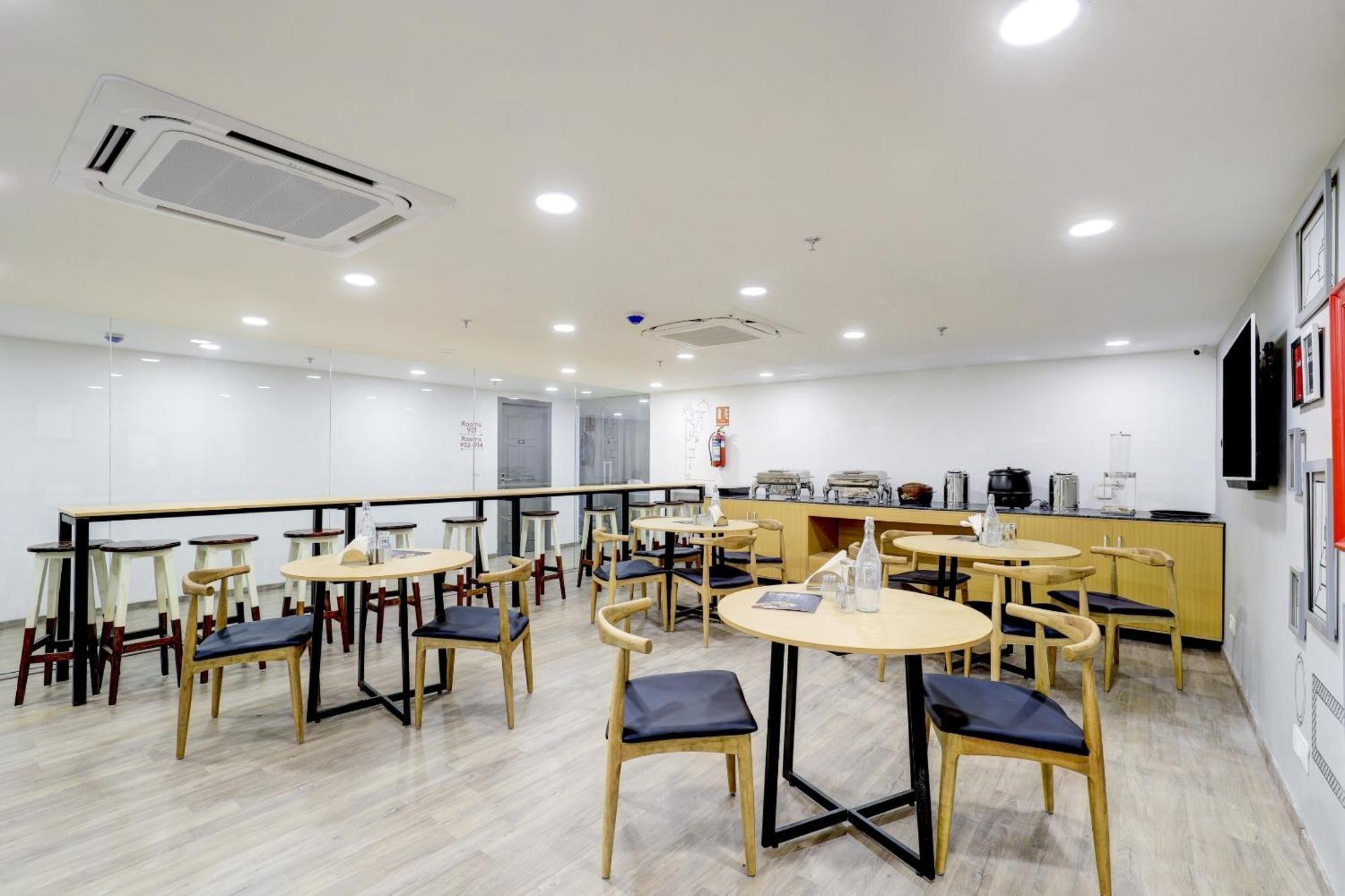 Hotel Super Townhouse Rajyash Rise Sarkhej Exteriér fotografie