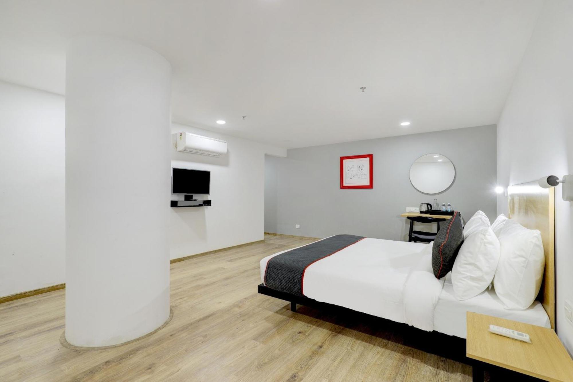 Hotel Super Townhouse Rajyash Rise Sarkhej Exteriér fotografie